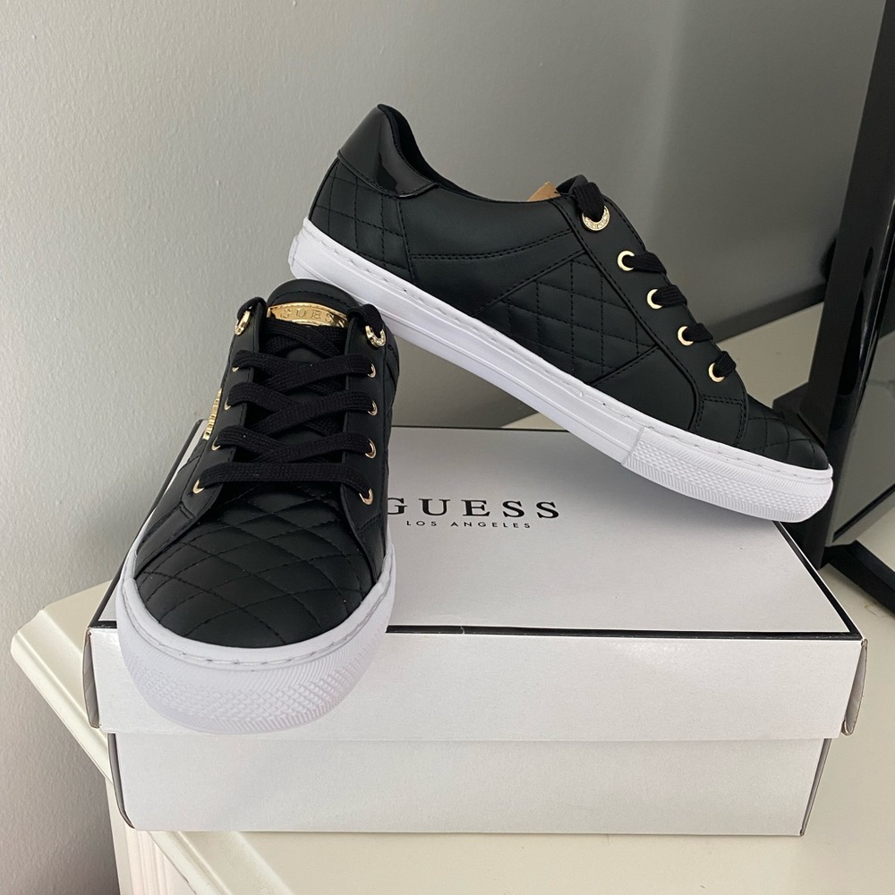 NWB Women’s Guess Sneakers